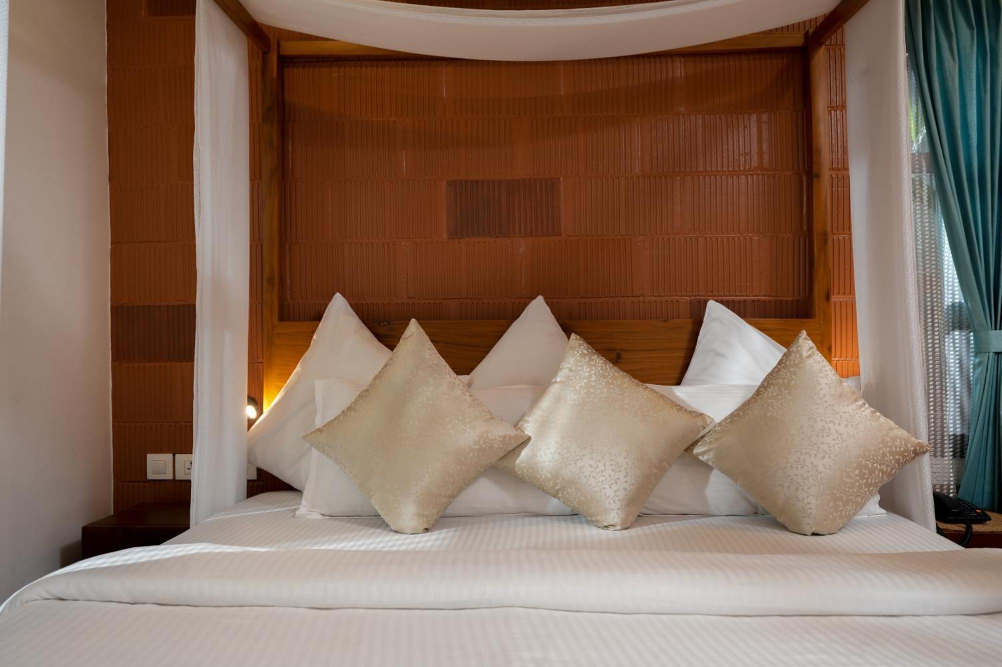 Little Chembaka Guest House Kumarakom Exterior photo